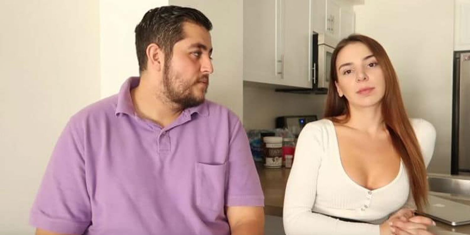 Anfisa Arkhipchenko with Jorge Nava on 90 Day Fiance talking near computer looking serious