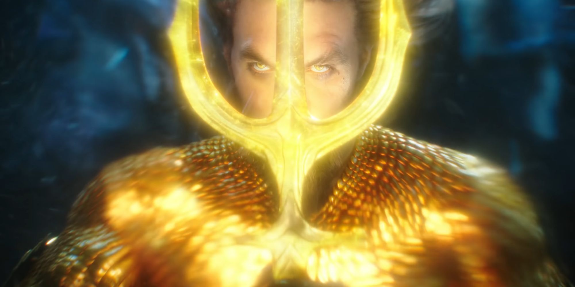 Aquaman commanding the oceans using the Trident Of Poseidon in Aquaman (2018)