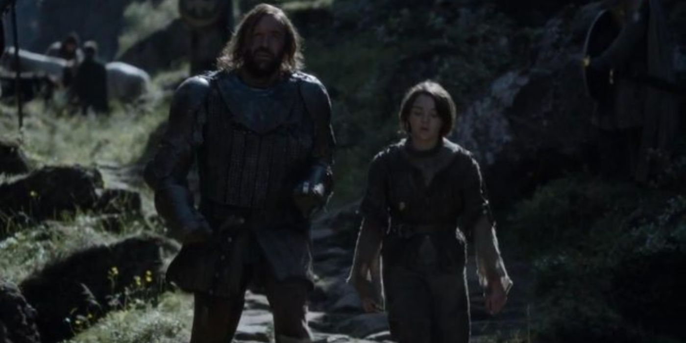 Arya and the Hound arrive at the Eyrie