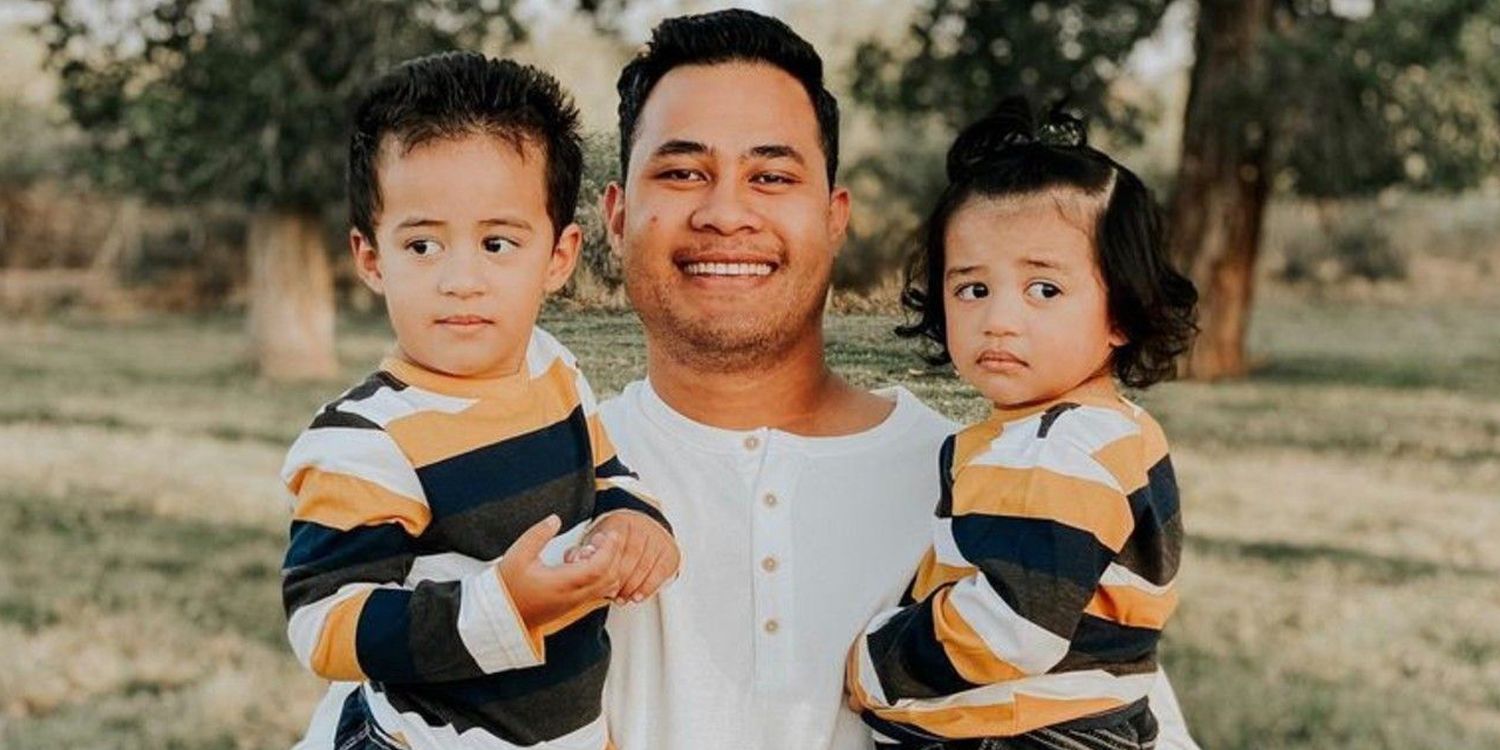 Asuelu Pulaa With His Sons Outside From 90 Day Fiance