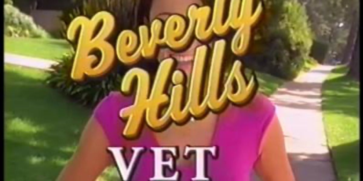 O cartão de título aparece na frente de uma mulher de Beverly Hills Vet