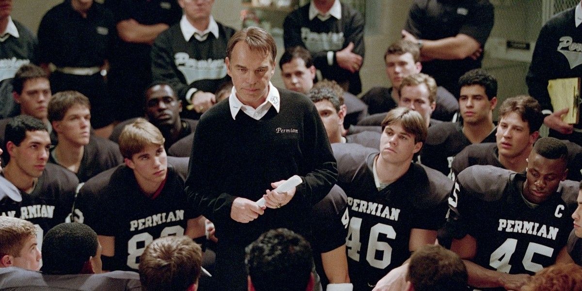 Billy Bob Thorton giving a speech to his team in Friday Night Lights