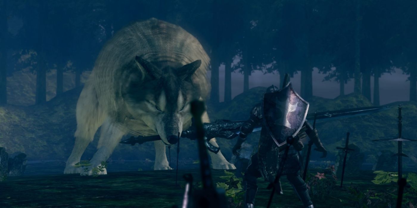 Great Gray Wolf Sif holding Artorias' sword and facing the protagonist.