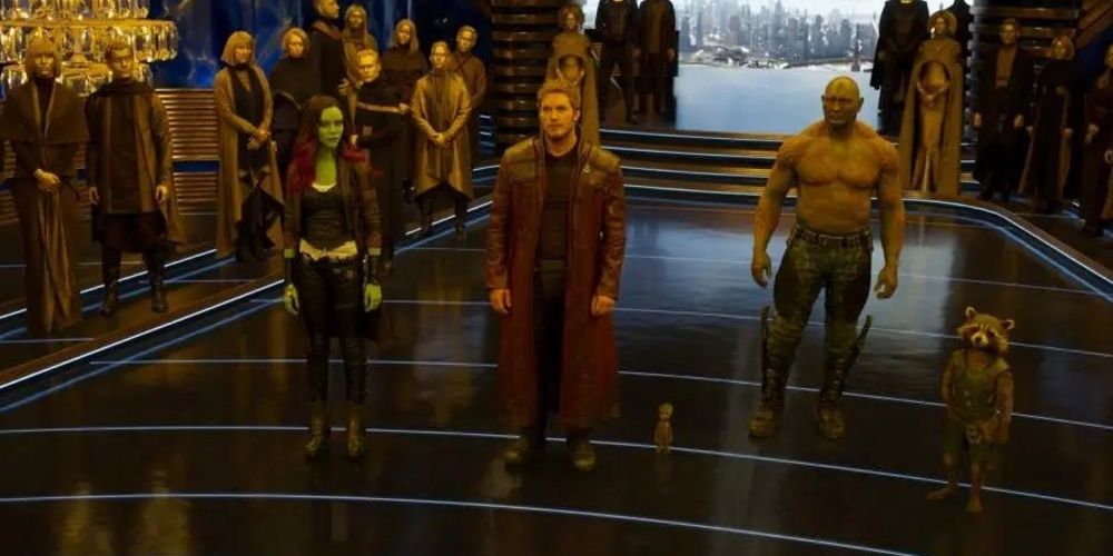 Guardians of the Galaxy in Ayesha's palace 