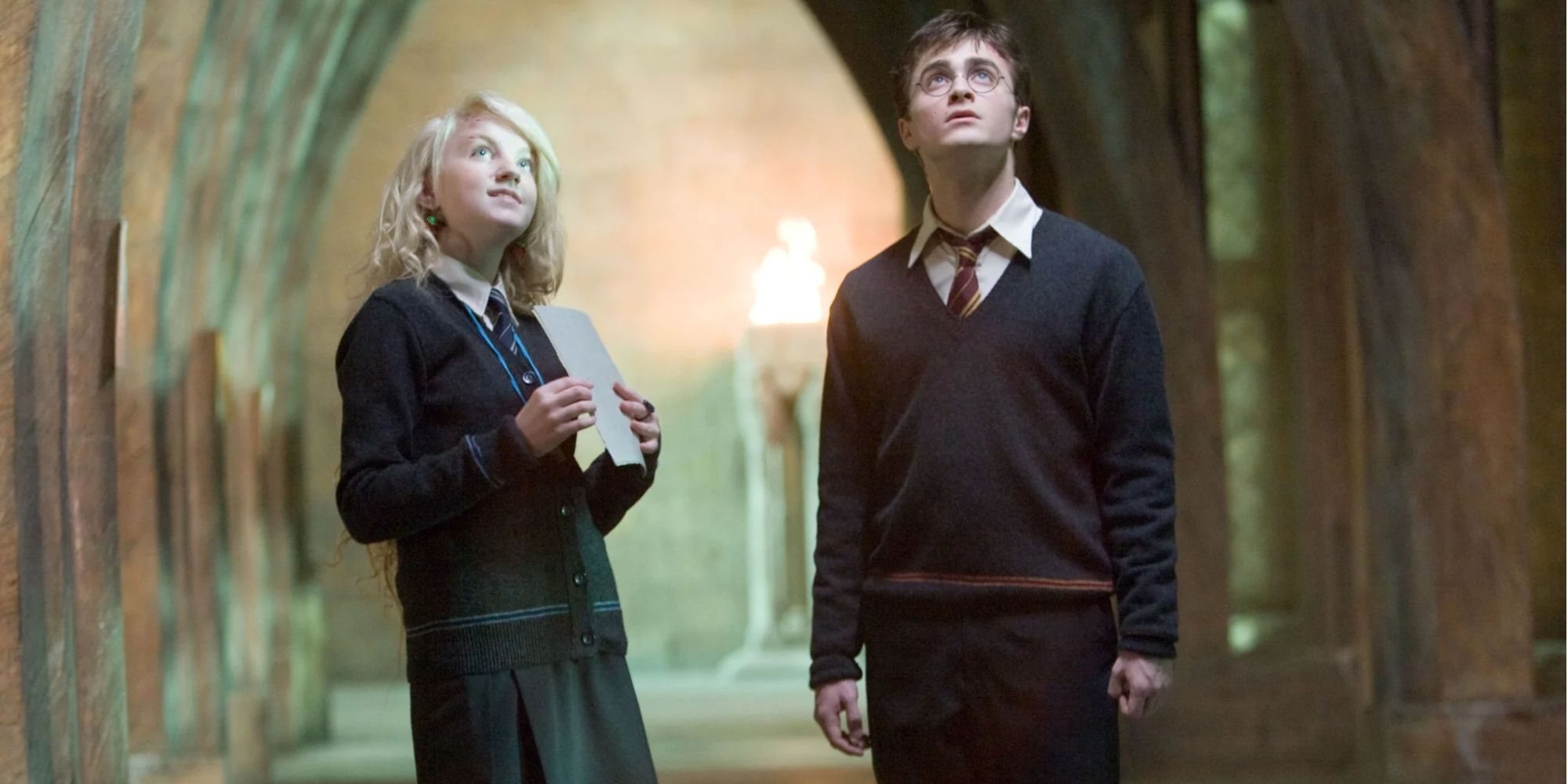 Harry Potter and Luna Lovegood looking up