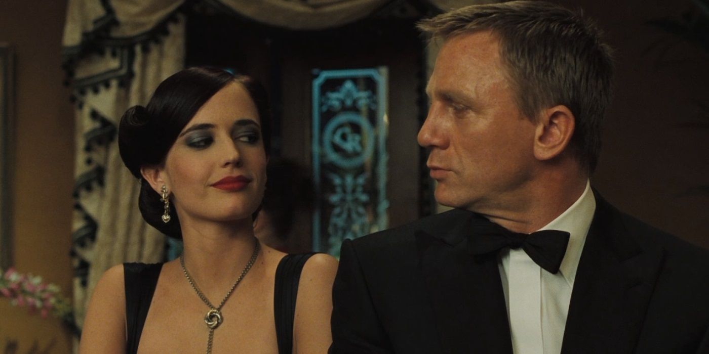 James Bond looks at Vesper in Casino Royale