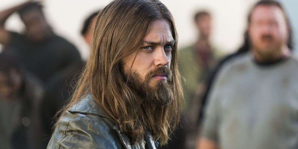 Jesus looking to his right in The Walking Dead