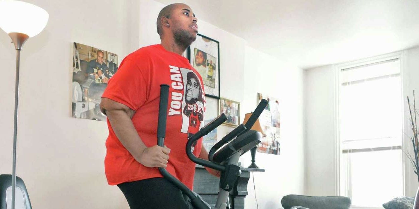 Larry Myers from My 600-Lb life using exercise machine