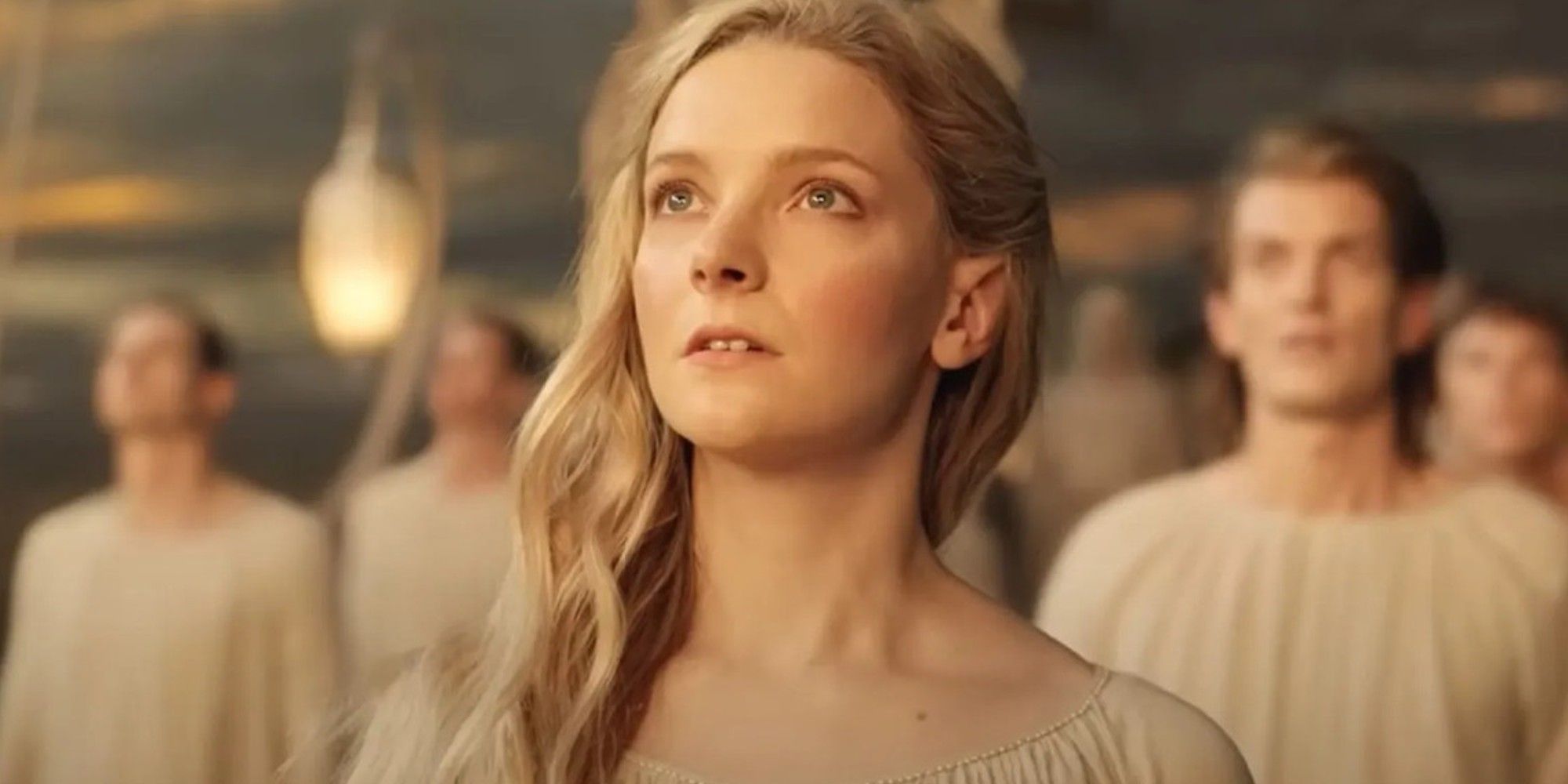 Galadriel looking at the light of Valinor in Lord of the Rings: The Rings of Power