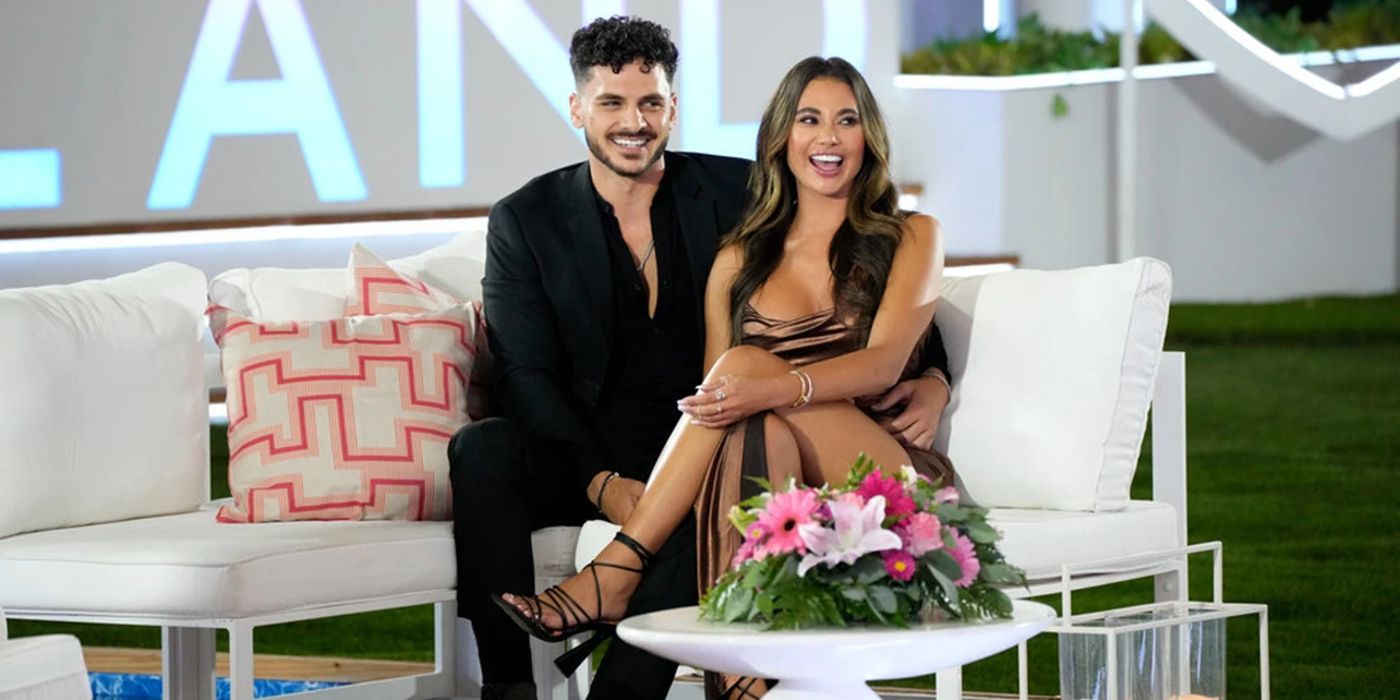 Love Island USA Bryce Fins And Courtney Boerner