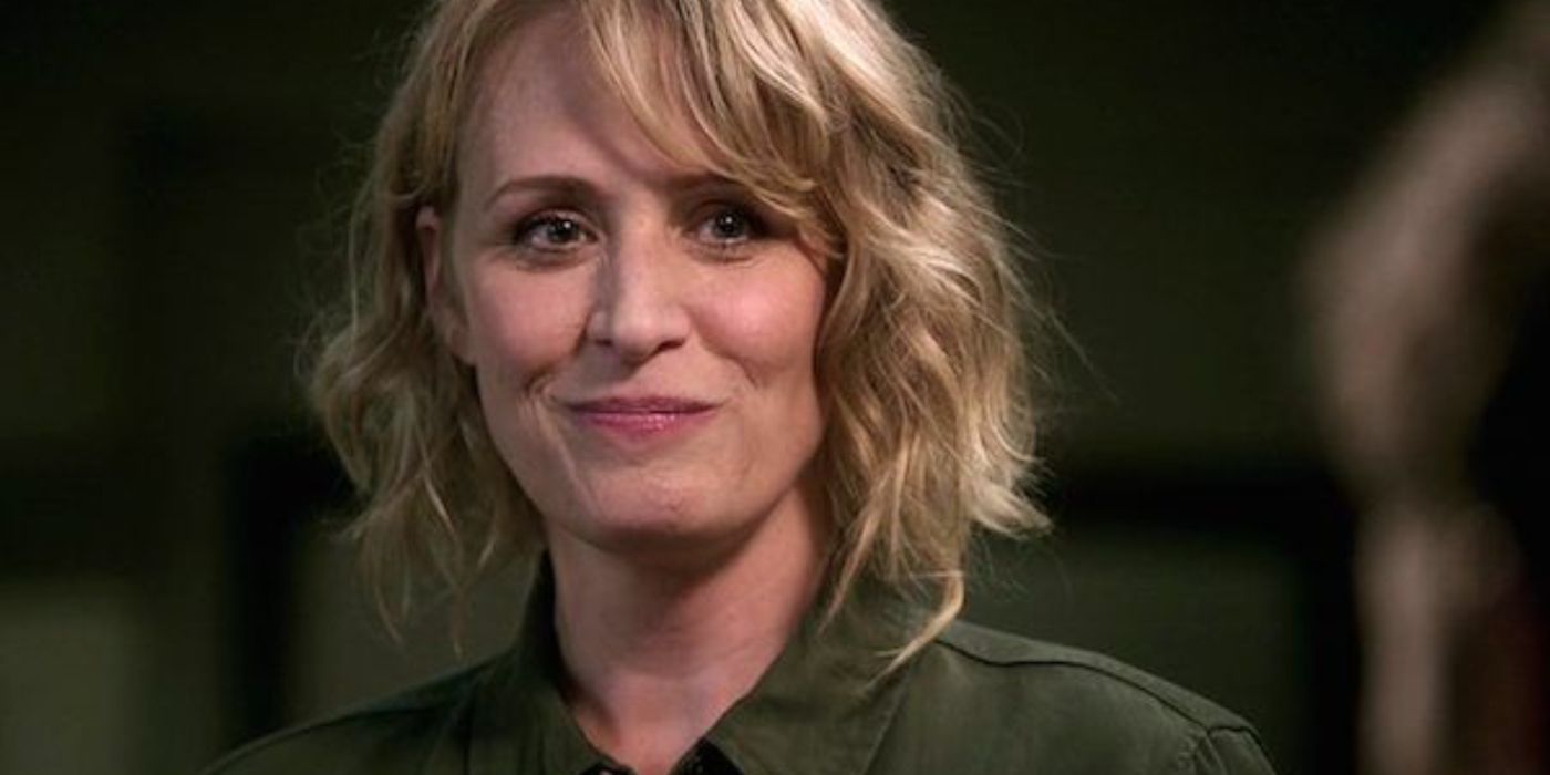 Mary Winchester smiling in Supernatural. 