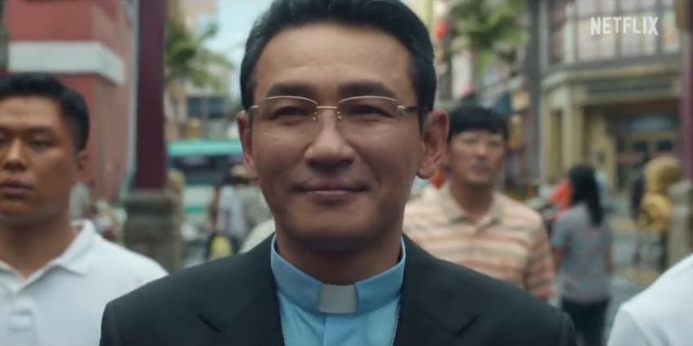 Pastor Jeon arrives in Chinatown for a meeting in Narco Saints