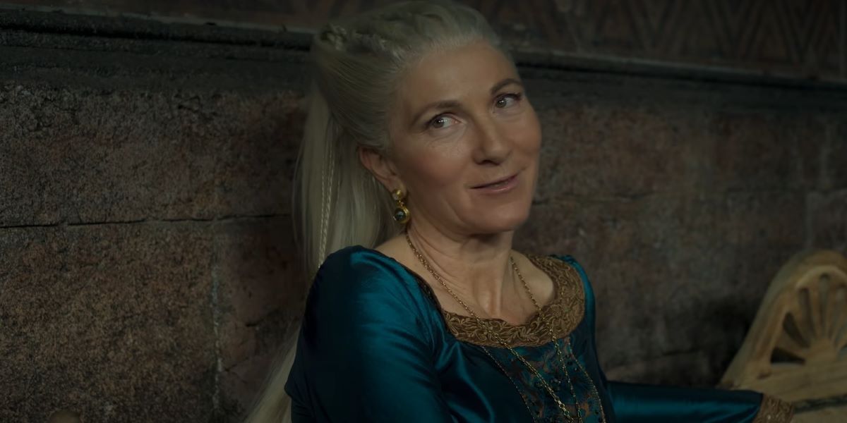 Princess Rhaenys smiling in House of the Dragon