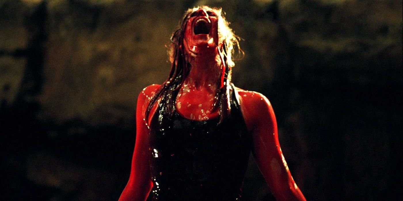 Sarah covered in blood in The Descent