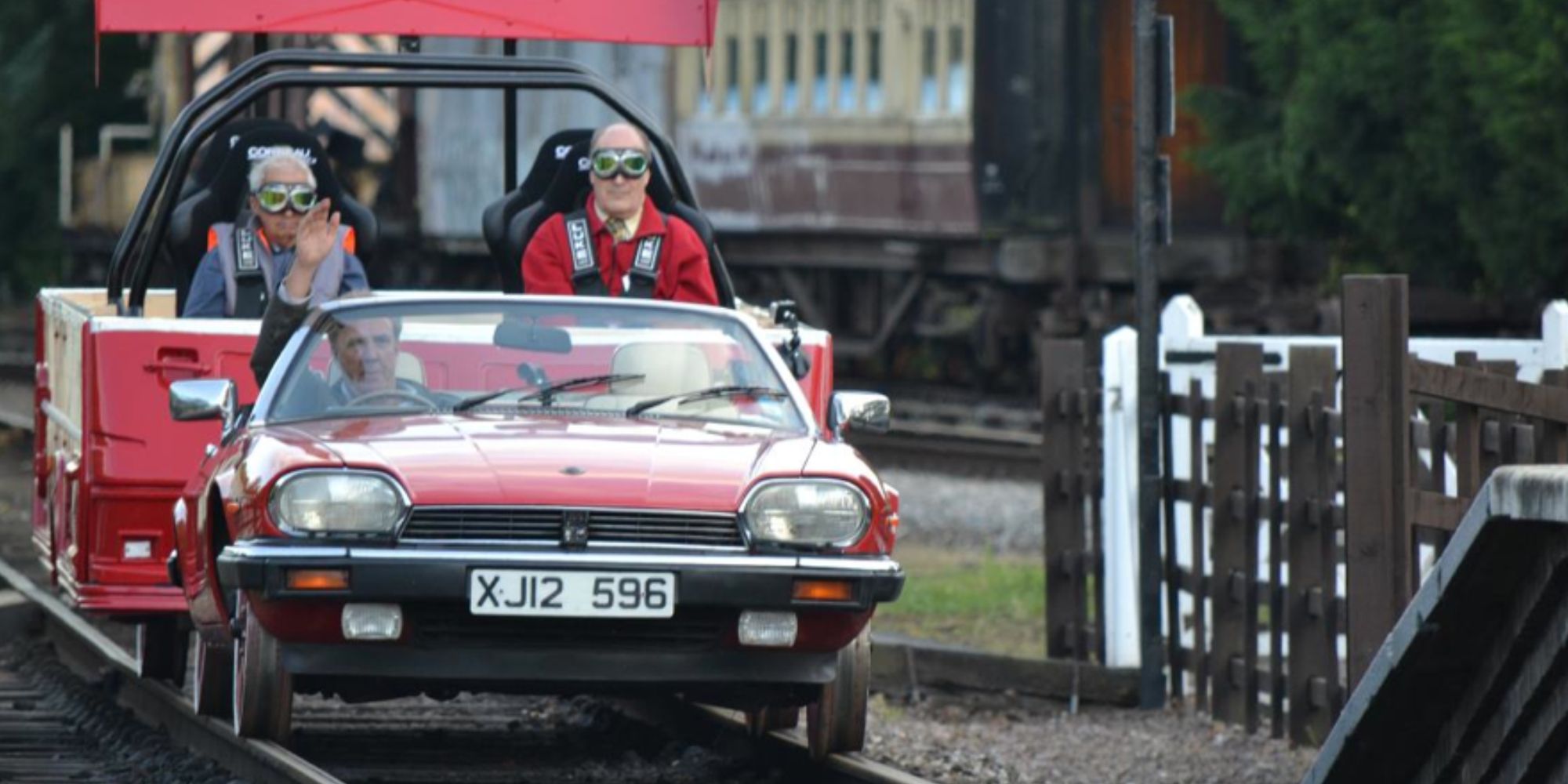 The trio makes modified trains in Top Gear Season 17, Episode 4