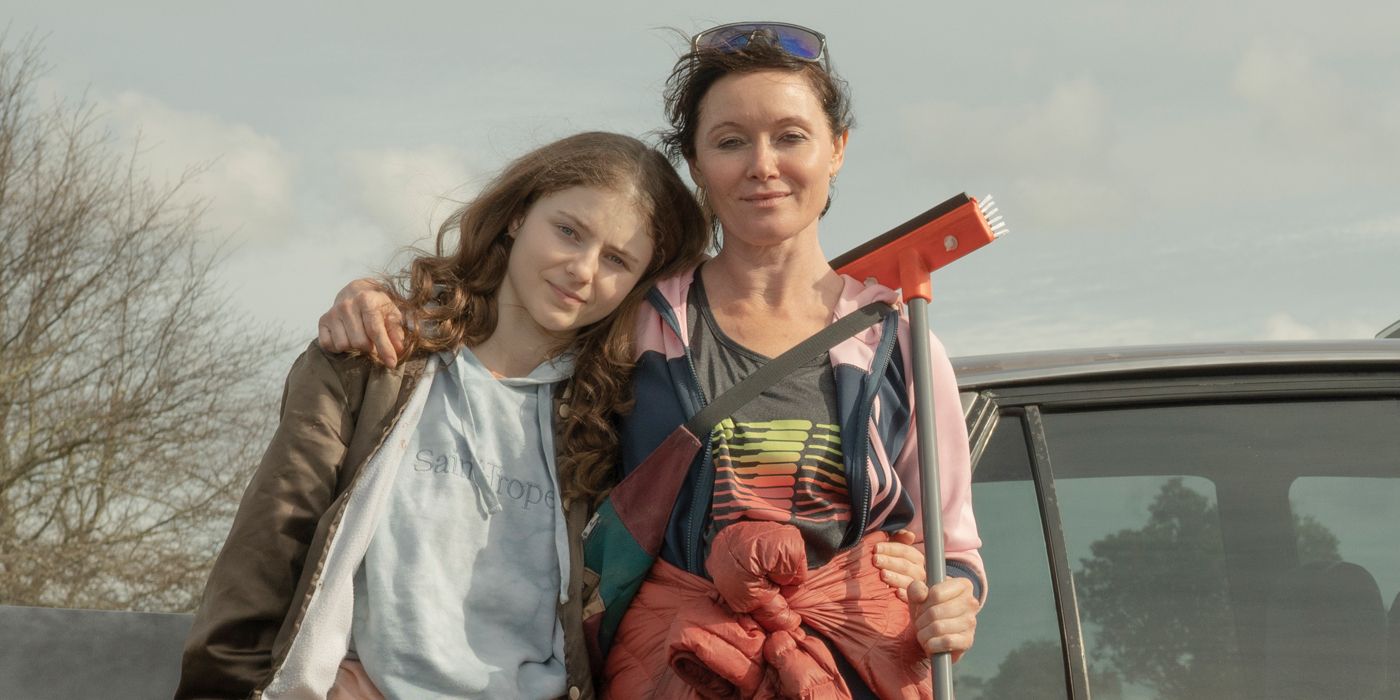 Thomasin McKenzie and Essie Davis in The Justice of Bunny King