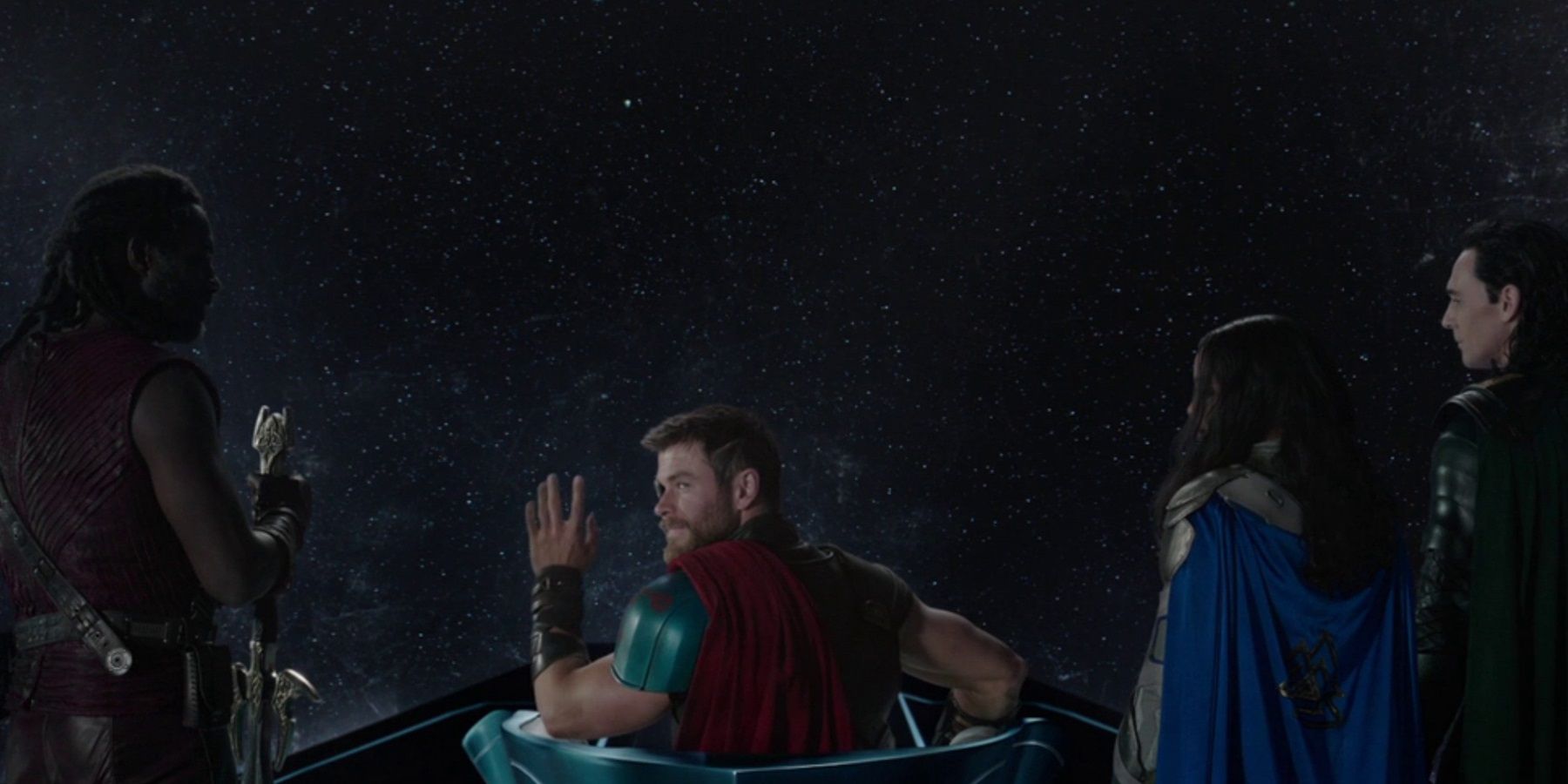 Thor, Valquíria, Loki e Heimdall no final de Thor Ragnarok