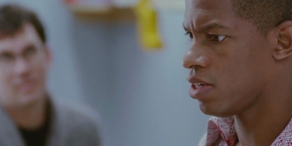 Udumbke looking worried in English Vinglish Cropped