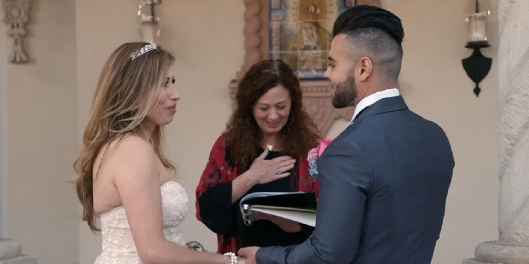 90 Day Fiancé stars Yve Arellano and Mohamed Abdelhamed getting married