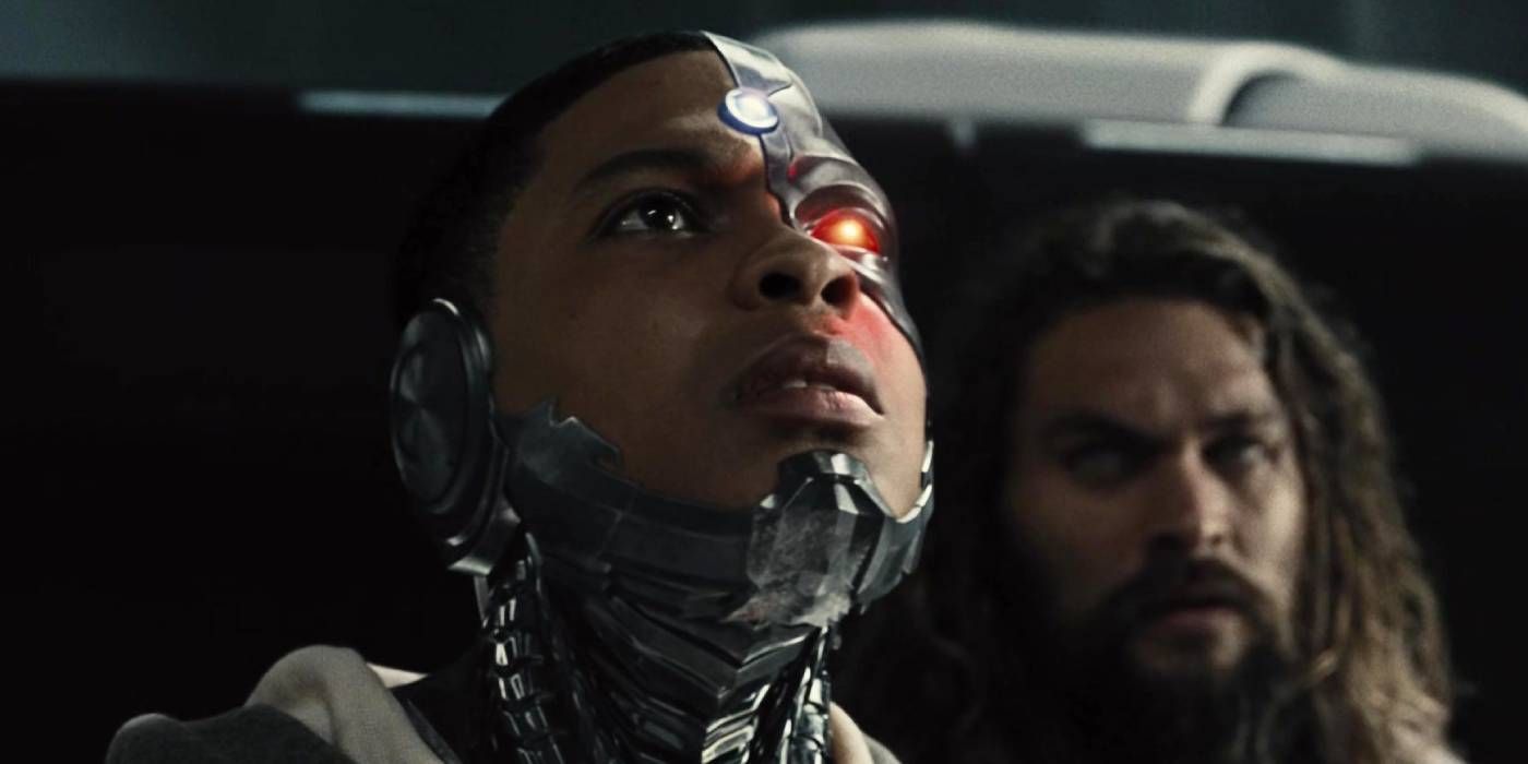 Justice League: Cyborg Fixing The Flying Fox Was Deeper Than You Thought