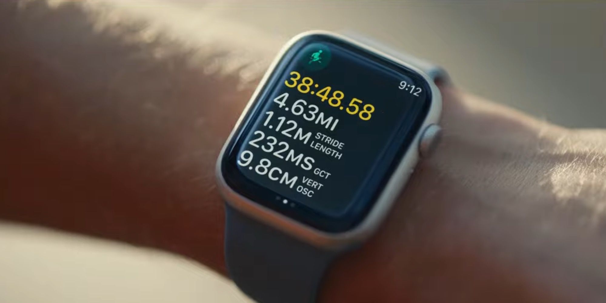 Mode lari diaktifkan di Apple Watch Series 8