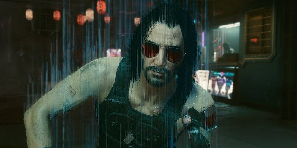 Johnny usa óculos escuros na chuva em Cyberpunk 2077