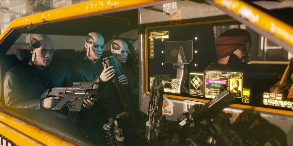 Criminosos se preparam para saquear um táxi em Cyberpunk 2077