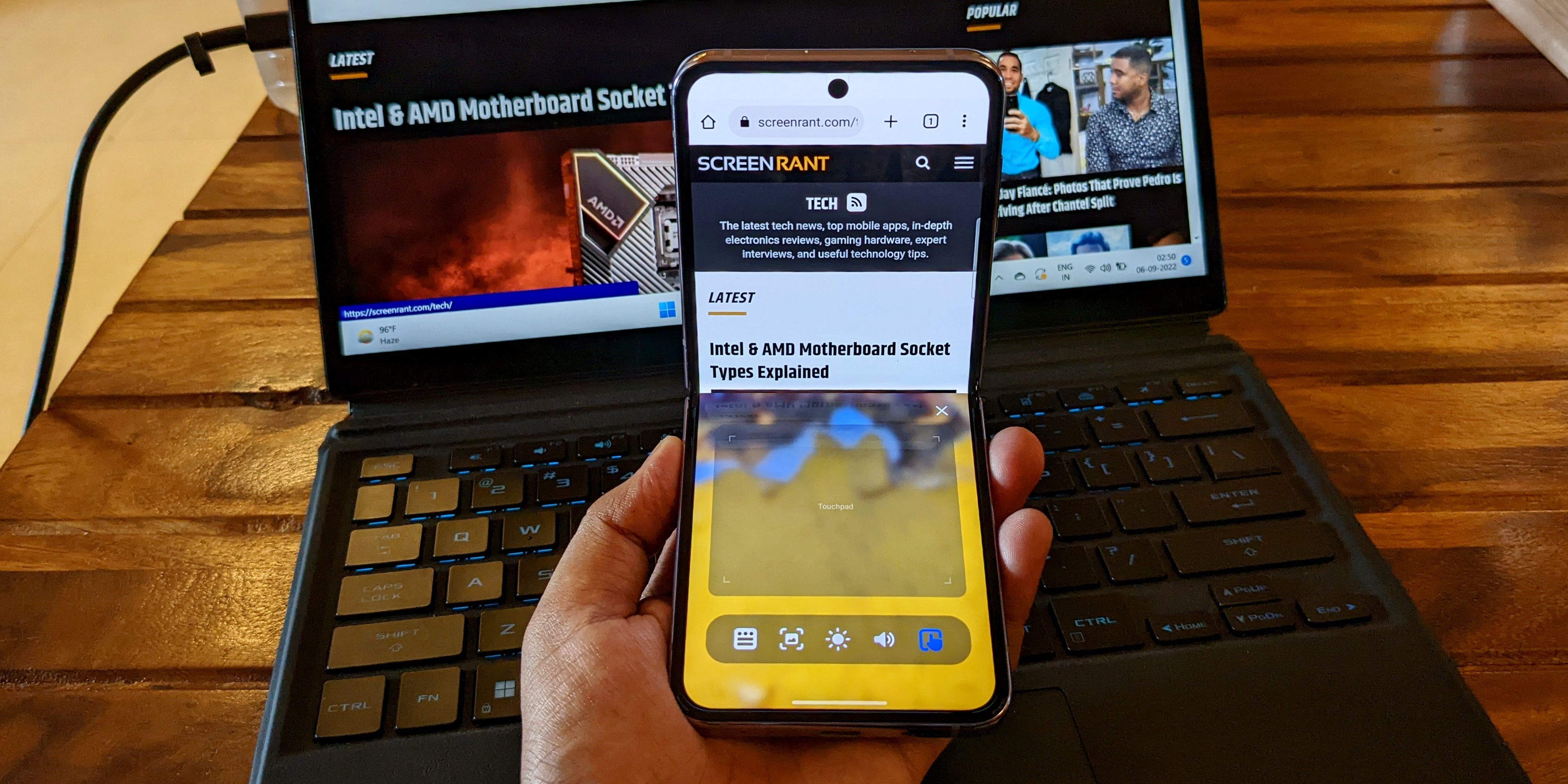 Exibição da capa da tela inicial do Galaxy Z Flip 4