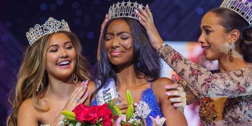 Taylor Hale is crowned as Miss Michigan 2021