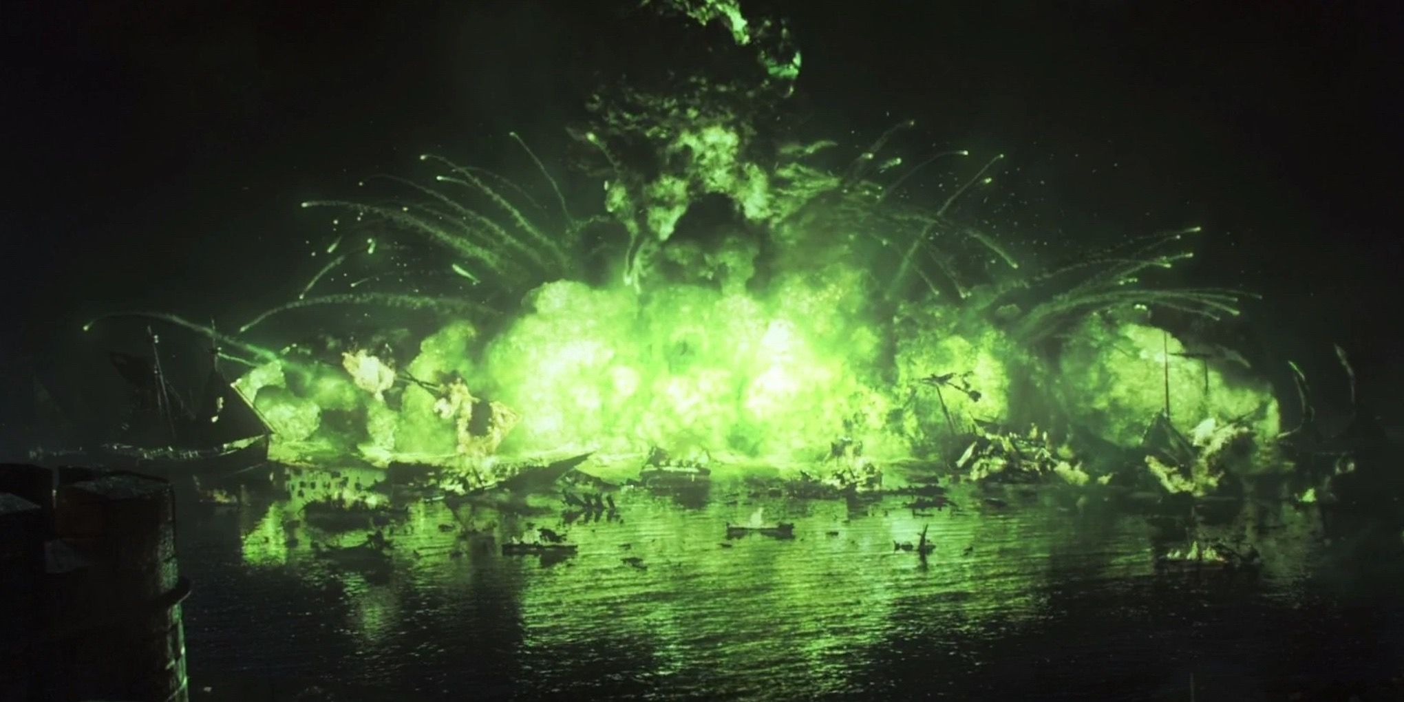 Wildfire causes an explosion on Stannis' fleet in Game of Thrones' Battle of Blackwater