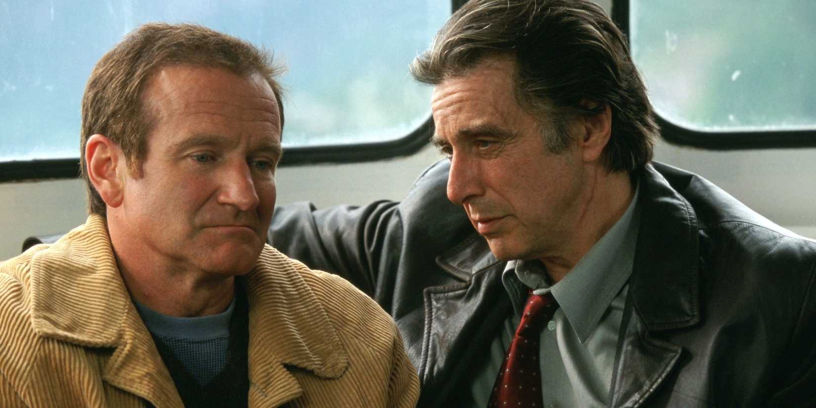Al Pacino talks to Robin Williams in Insomnia