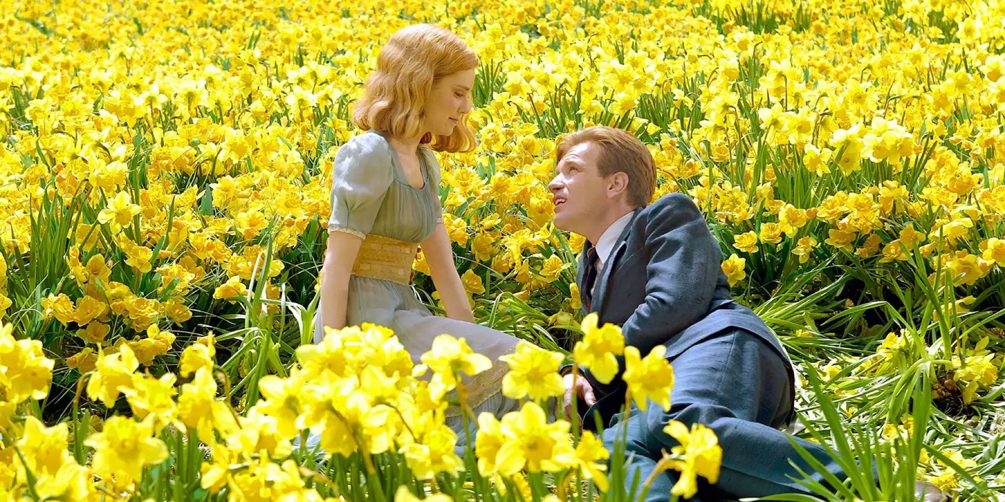 Allison Pill and Ewan McGregor in Big Fish (2003)