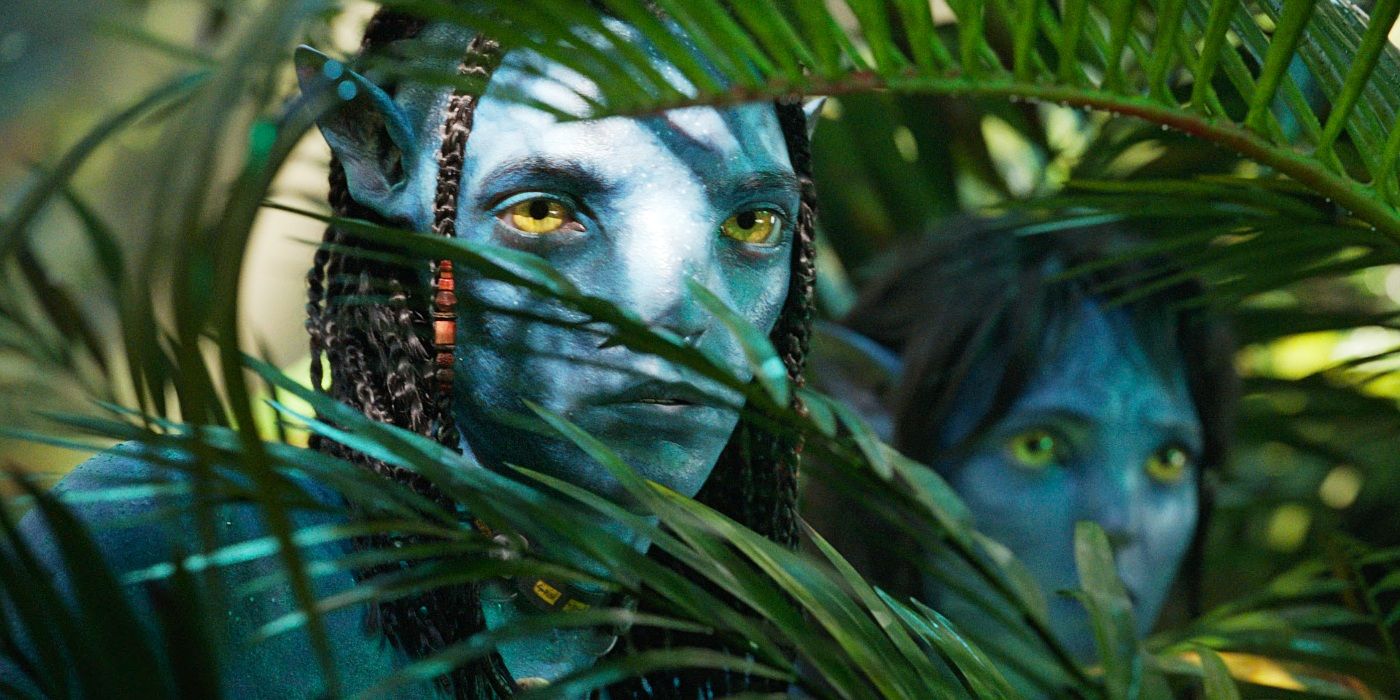 Avatar_ The Way of Water characters looking through trees