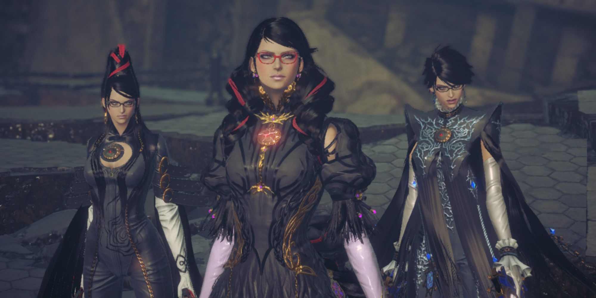 Três versões diferentes do personagem titular, Bayonetta, lado a lado perto do clímax do jogo.