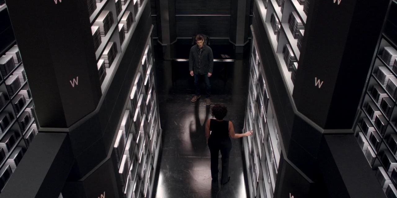 Billie and Dean in a library in Supernatural