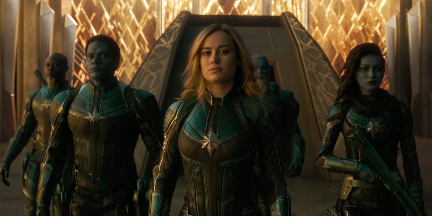 Brie Larson as Captain Marvel flanked by Starforce members in Captain Marvel movie