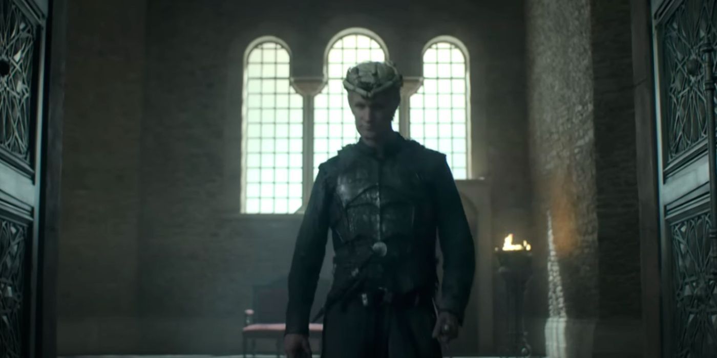 Daemon Targaryen with his wooden crown in House of the Dragon