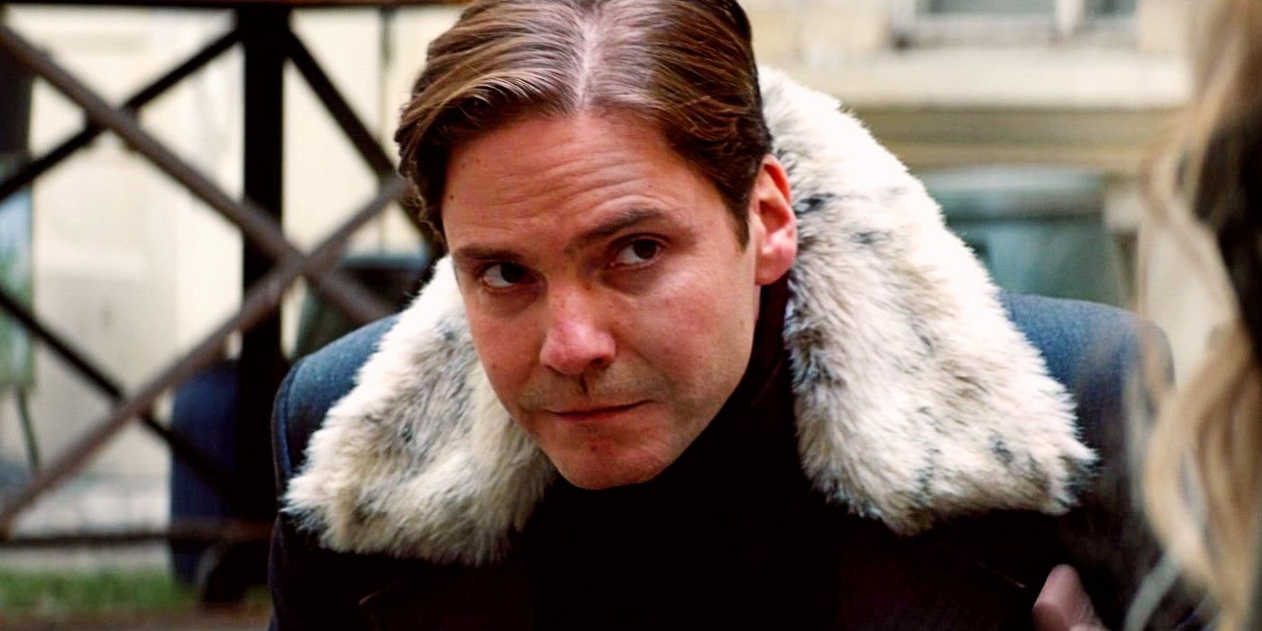 Daniel Bruhl como Zemo en El halcón y el soldado de invierno