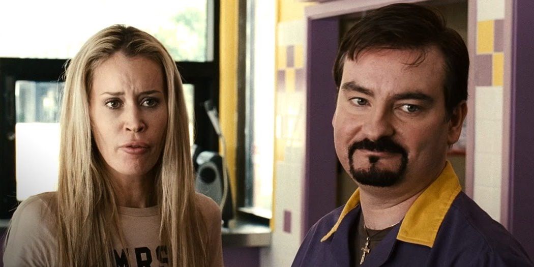 Dante and Emma in Mooby's in Clerks 2