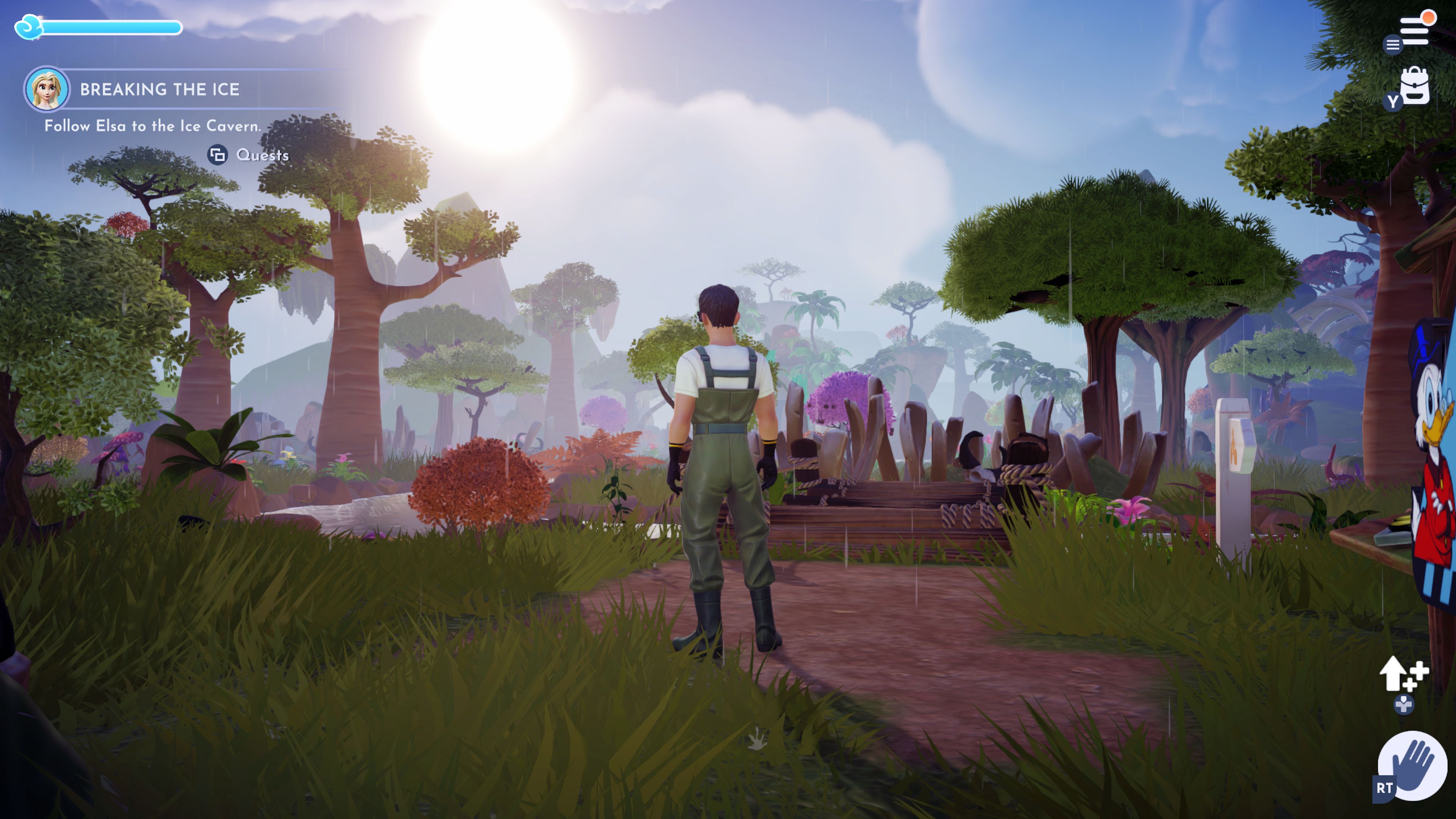 Jogador do Disney Dreamlight Valley explorando o planalto iluminado pelo sol