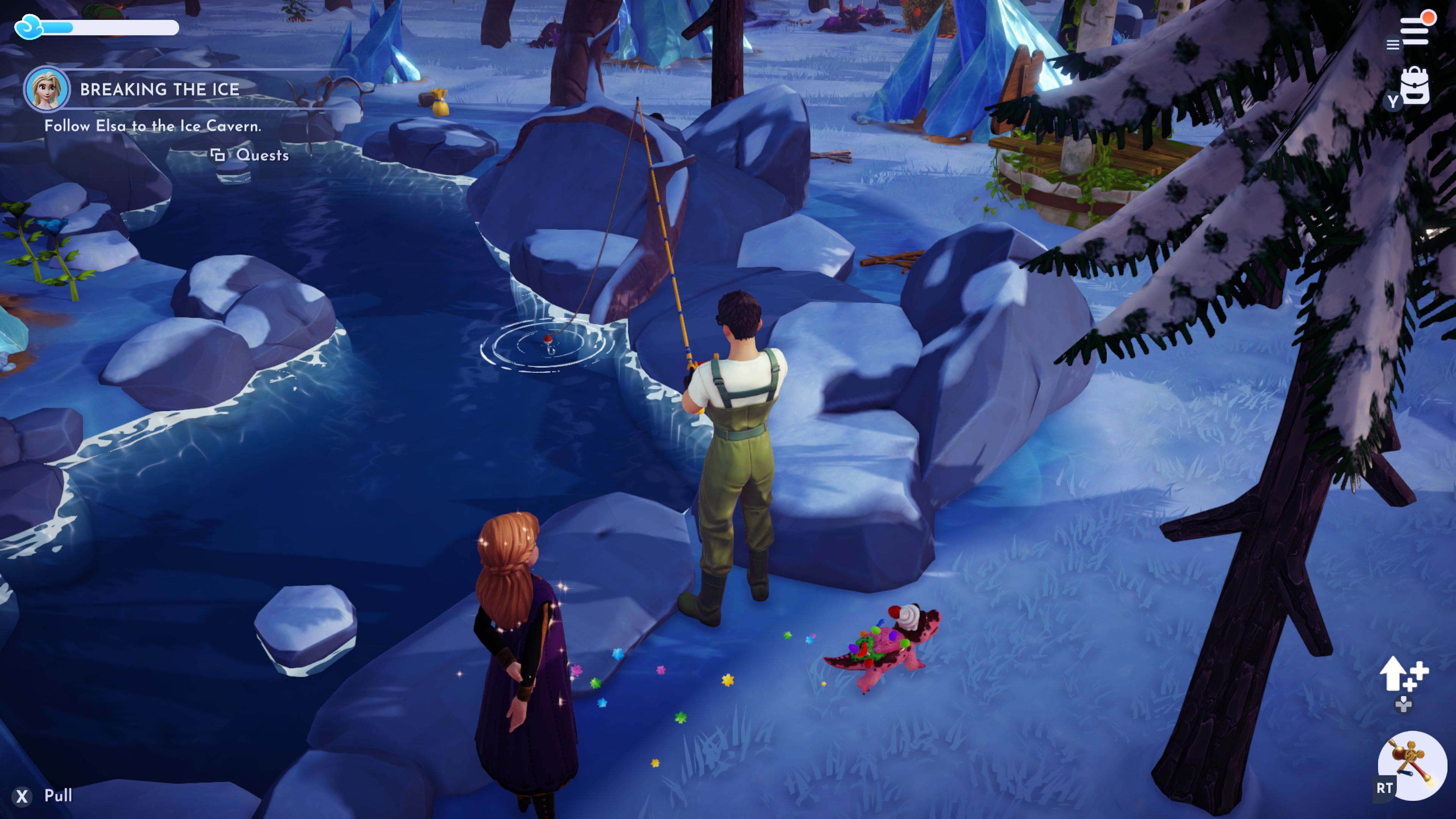 Jogador do Disney Dreamlight Valley pescando no rio Frosted Heights
