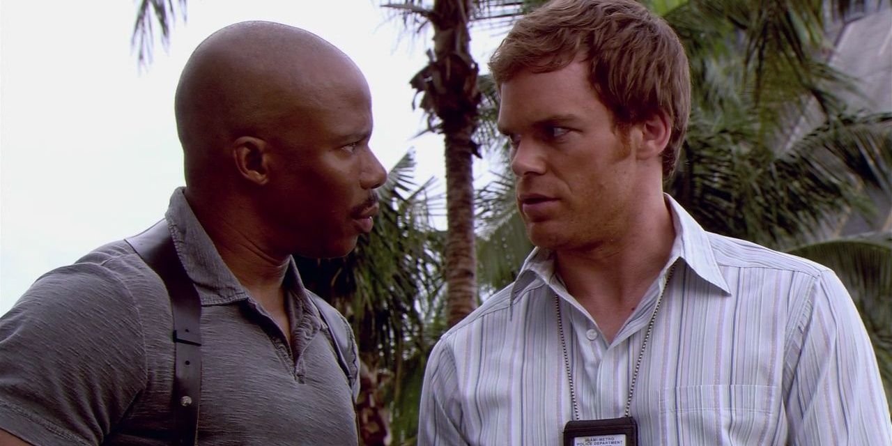 Doakes stares at Dexter 