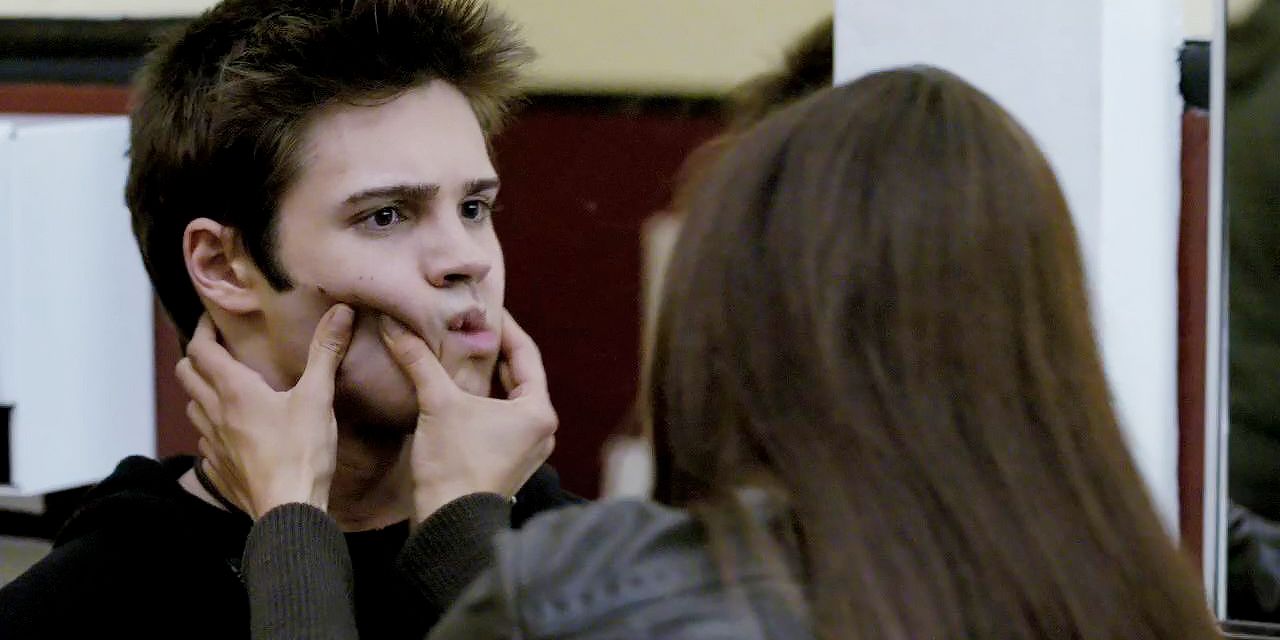 Elena checking if Jeremy is doing drugs in the pilot of The Vampire Diaries