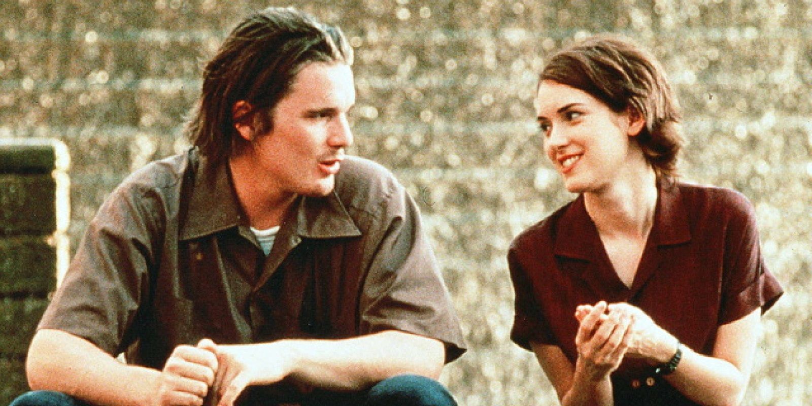 Ethan Hawke talks to Winona Ryder in Reality Bites