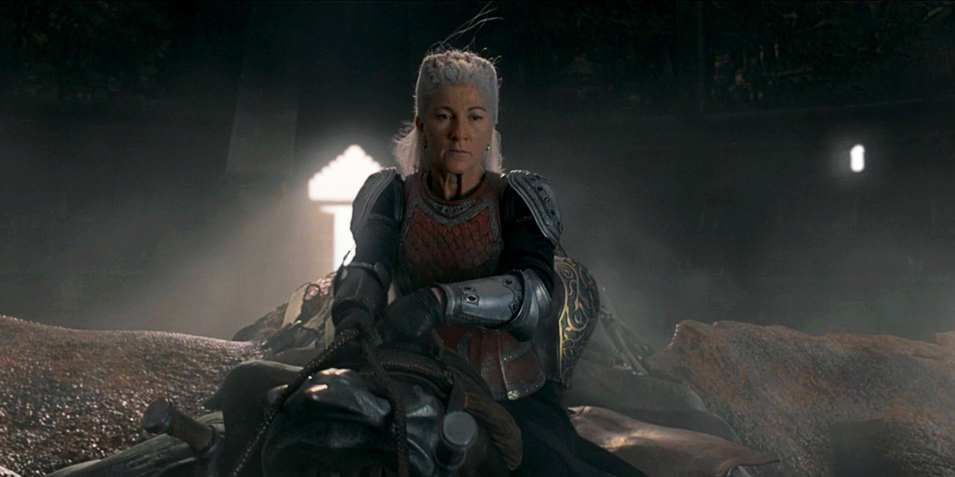 Eve Best as Rhaenys Targaryen riding a dragon in House of the Dragon episode 9