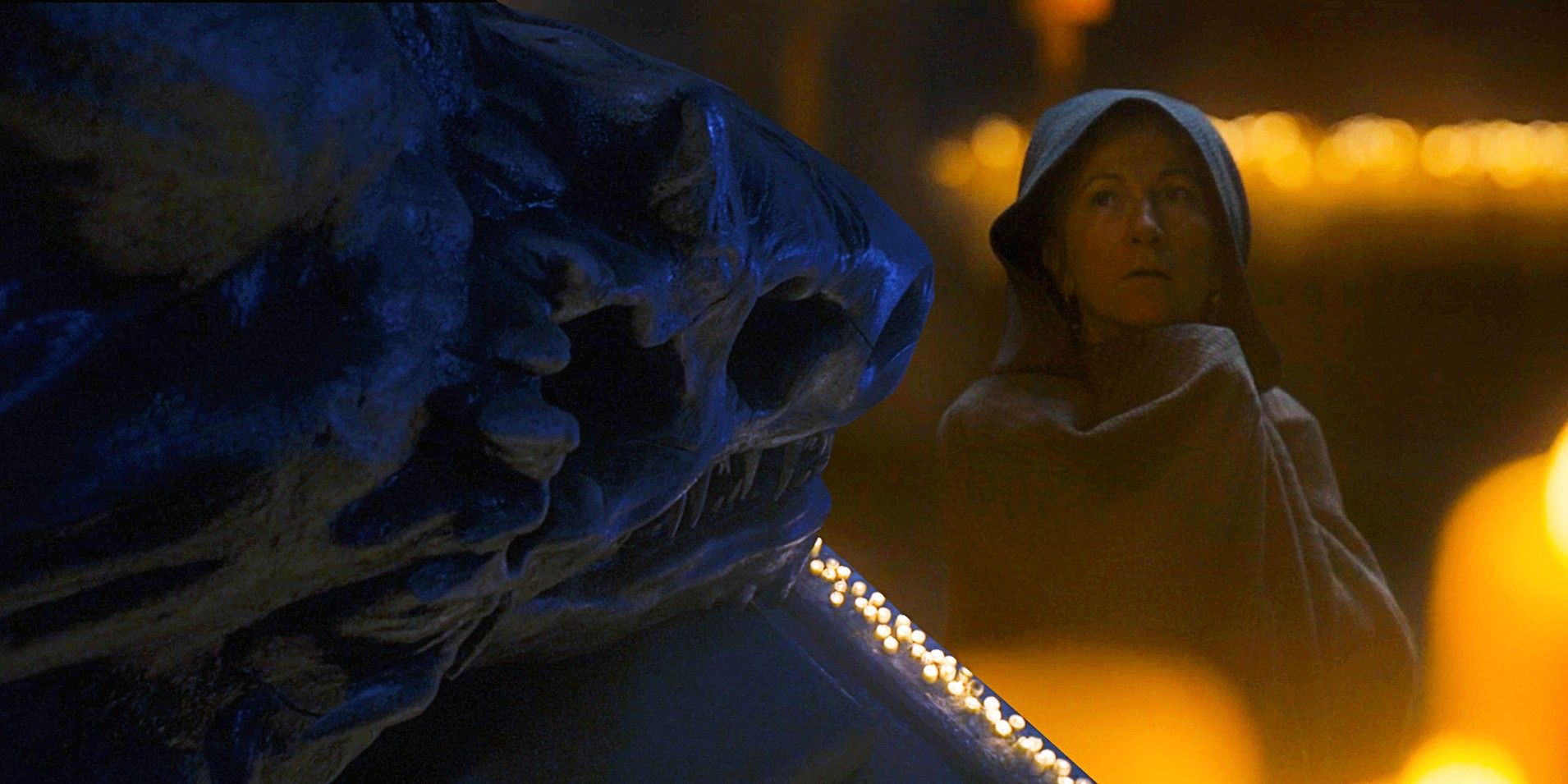 Eve Best como Rhaenys Targaryen olhando para Balerion no episódio 9 de House of the Dragon