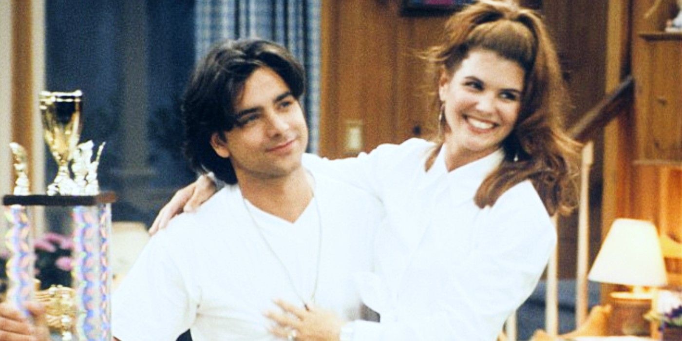 Jesse and Becky holding each other on Full House