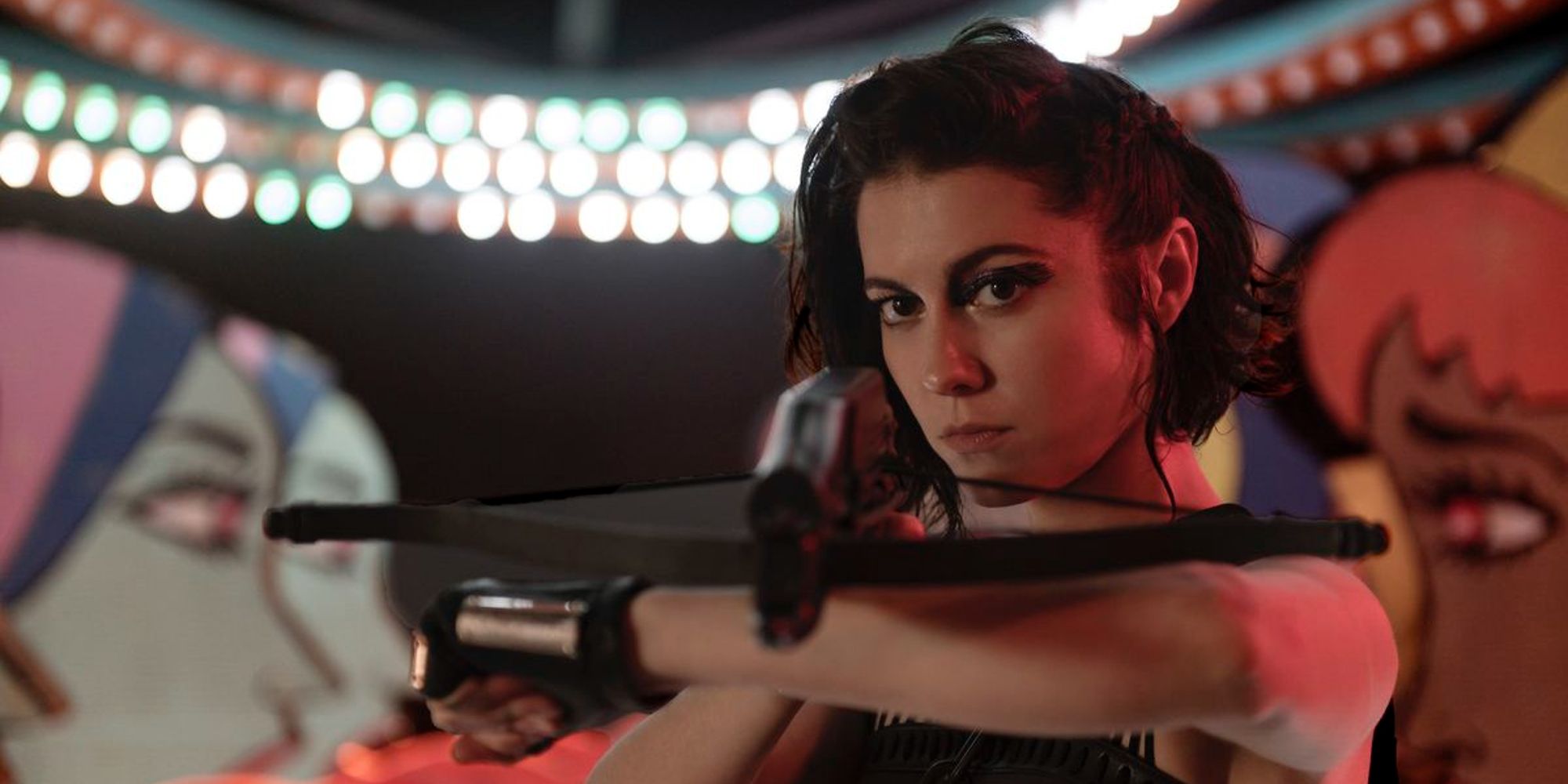 Huntress aiming her crossbow in Harley Quinn Birds Of Prey (2020)