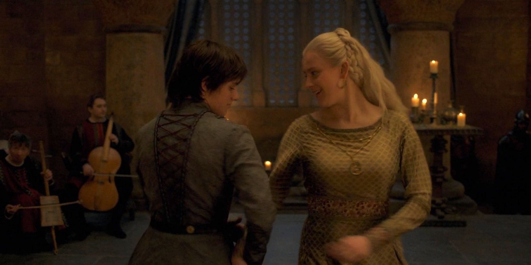 Jacaerys e Helaena dançando em House Of The Dragon episódio 8