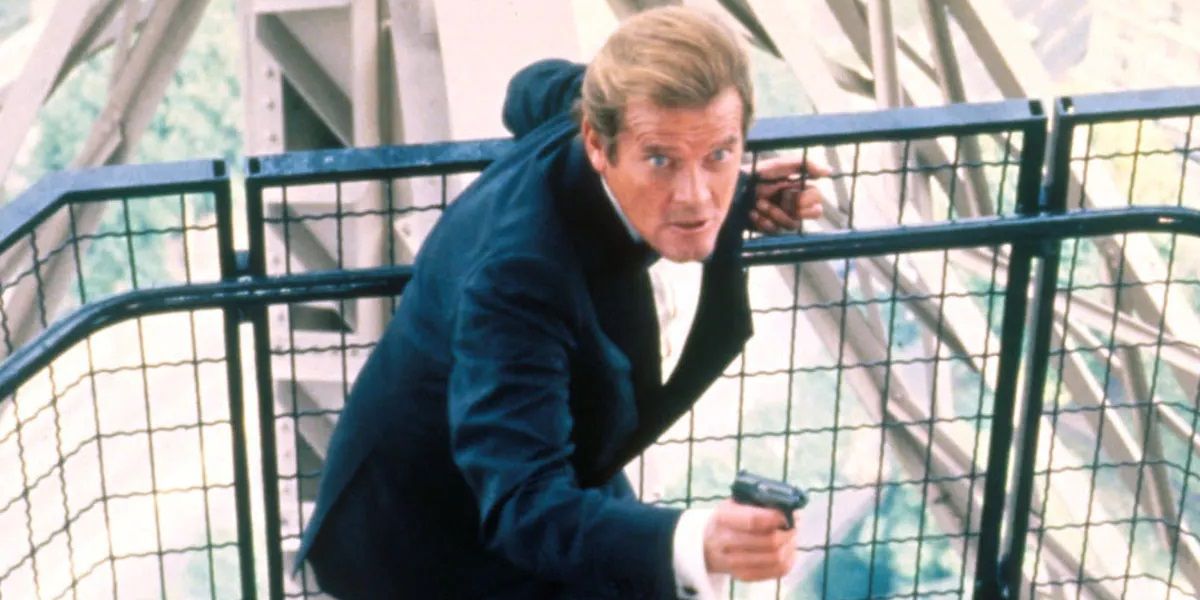 James Bond com uma arma em A View to a Kill